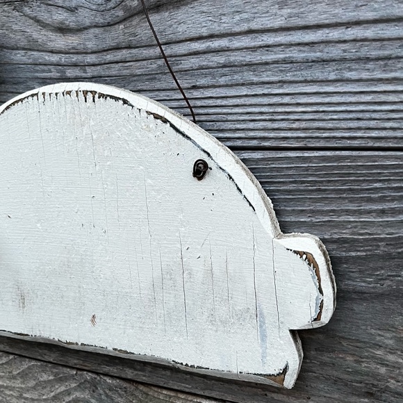 Weathered Wood Rabbit - Picture 3 of 5